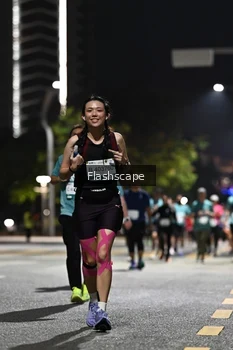Runner Photo 2396145