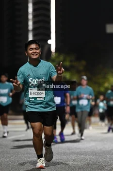 Runner Photo 2396154
