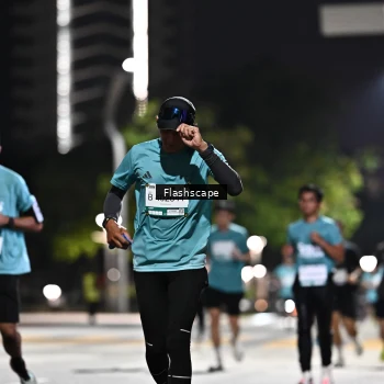 Runner Photo 2400286