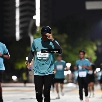 Runner Photo 2400287