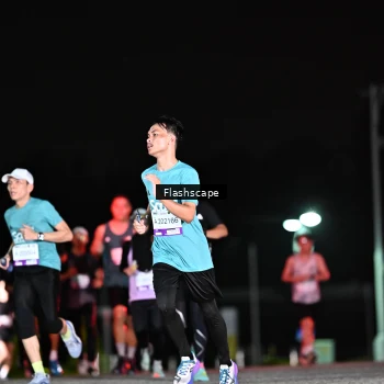 Runner Photo 2407060
