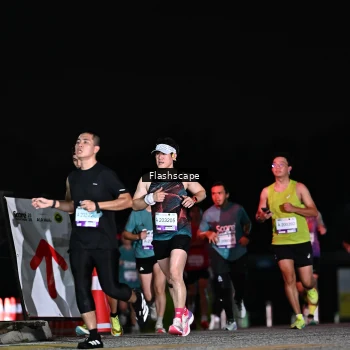 Runner Photo 2409201
