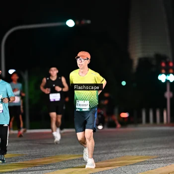Runner Photo 2409388