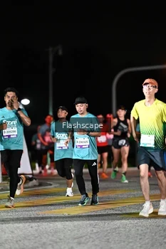 Runner Photo 2409391