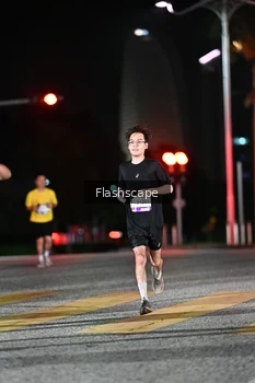 Runner Photo 2409426