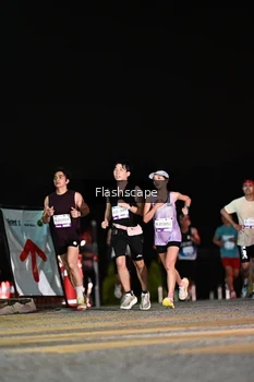 Runner Photo 2409434