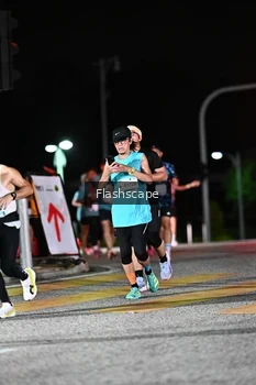 Runner Photo 2409435