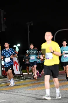 Runner Photo 2409439