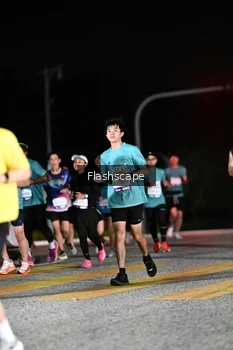Runner Photo 2409441