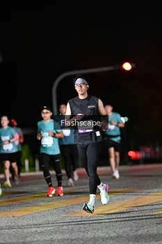 Runner Photo 2409444