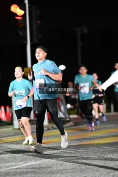Runner Photo 2409449