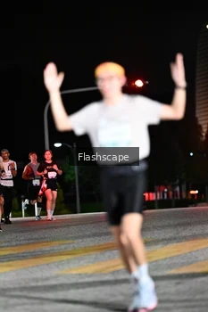 Runner Photo 2409451