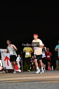 Runner Photo 2409456