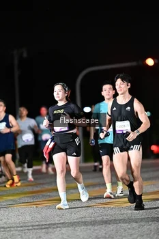 Runner Photo 2409459