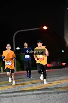 Runner Photo 2409463