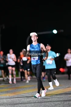 Runner Photo 2409477