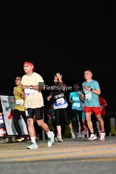 Runner Photo 2409478