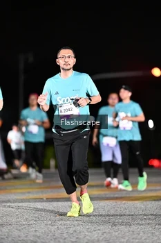 Runner Photo 2409498