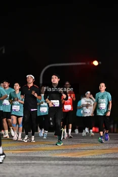 Runner Photo 2409512