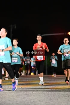 Runner Photo 2409516