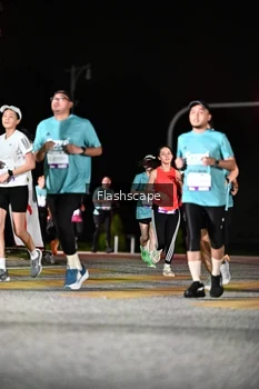 Runner Photo 2409528