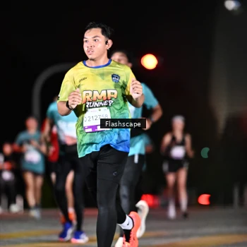 Runner Photo 2409544