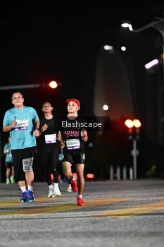 Runner Photo 2409601