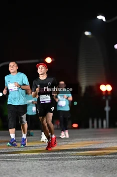 Runner Photo 2409602