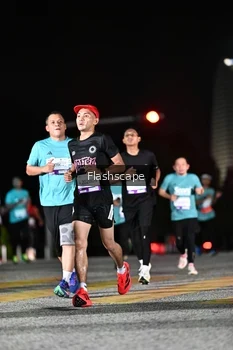 Runner Photo 2409603