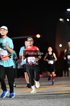 Runner Photo 2409613