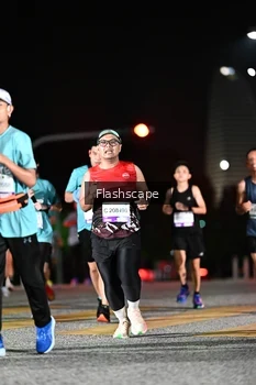Runner Photo 2409614