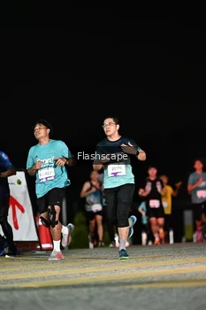Runner Photo 2409633