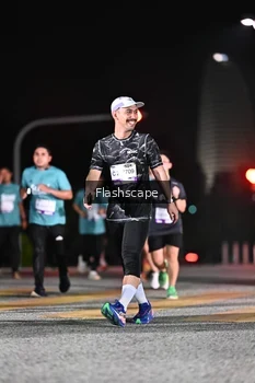 Runner Photo 2409635