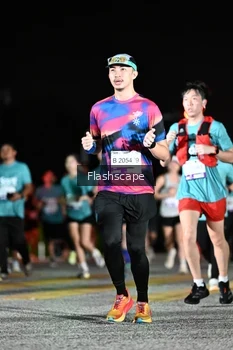 Runner Photo 2409641