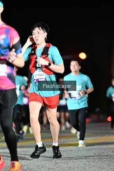 Runner Photo 2409643