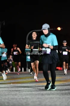 Runner Photo 2409654