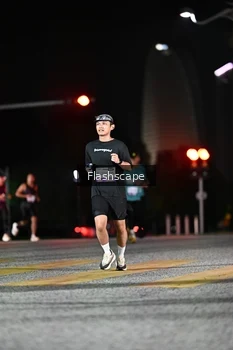Runner Photo 2409657