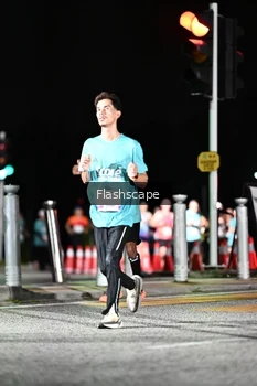 Runner Photo 2409659