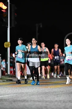 Runner Photo 2409663
