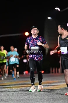 Runner Photo 2409667