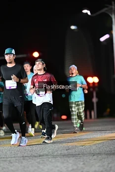 Runner Photo 2409684