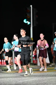 Runner Photo 2409702