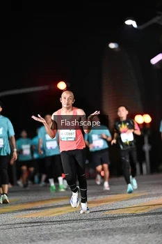 Runner Photo 2409720
