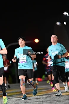 Runner Photo 2409735