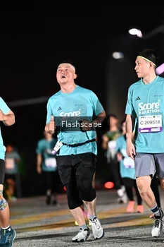 Runner Photo 2409737