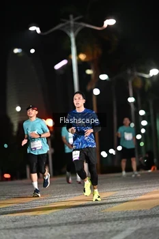 Runner Photo 2409738