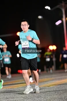 Runner Photo 2409758