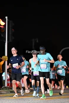 Runner Photo 2409768
