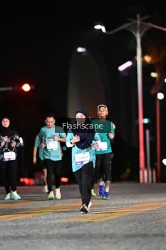 Runner Photo 2409773