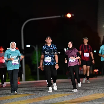 Runner Photo 2409779
